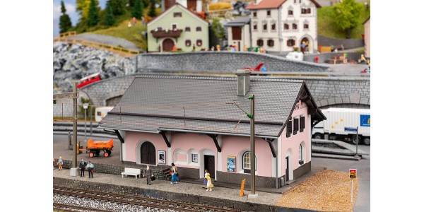 Faller 110134 Station Lavin (12/23) * H0 Faller 110134 Station Lavin (12/23) * H0