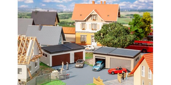 Faller 180315 2 Dubbele Garages Met Aandrijfonderdelen H0