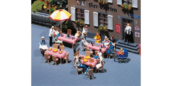 Faller 180442 4 Tafels En 24 Stoelen H0