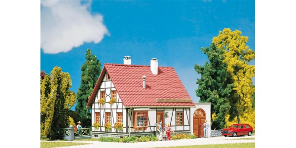 Faller 232215 Vakwerkhuis Met Garage N Faller 232215 Vakwerkhuis Met Garage N